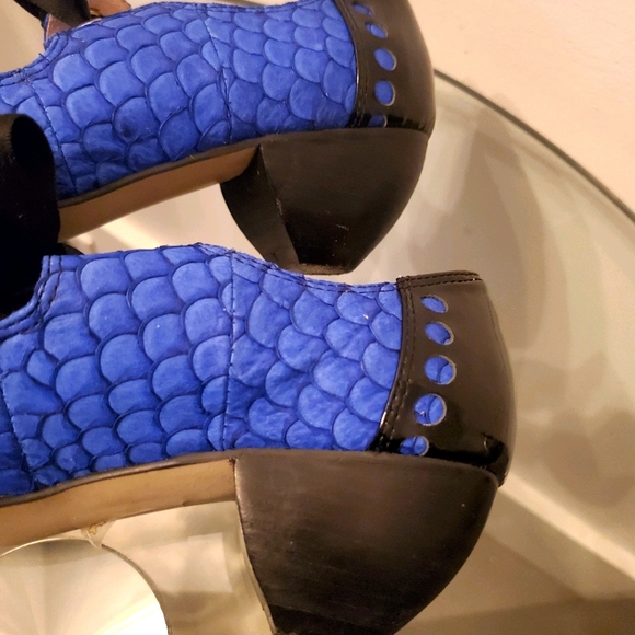 ALL BLACK Mary Jane shoe - Picture 4 of 9